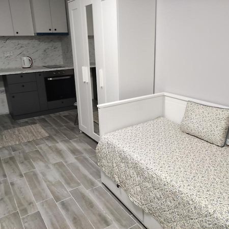 Студио В Центъра На Град Бургас. Exterior foto